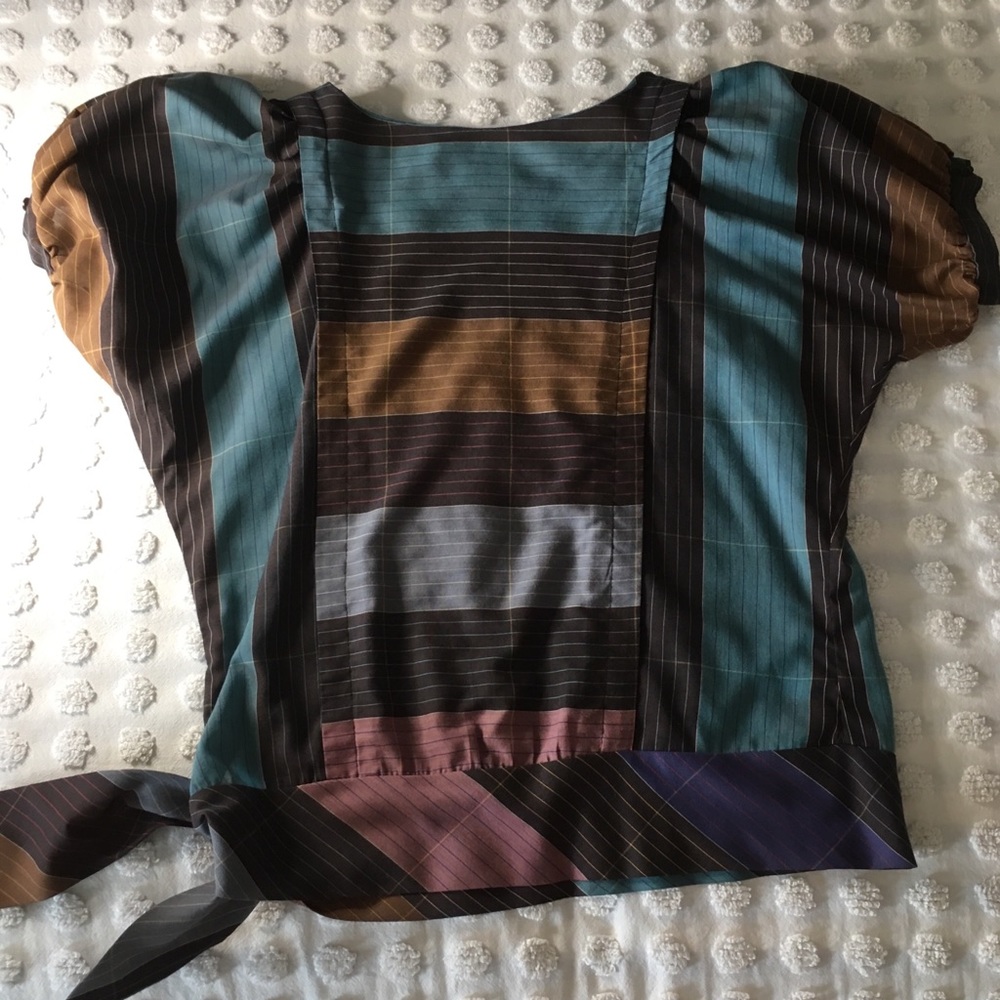 80’s Tie-Waisted Blouse - Picture 5 of 8